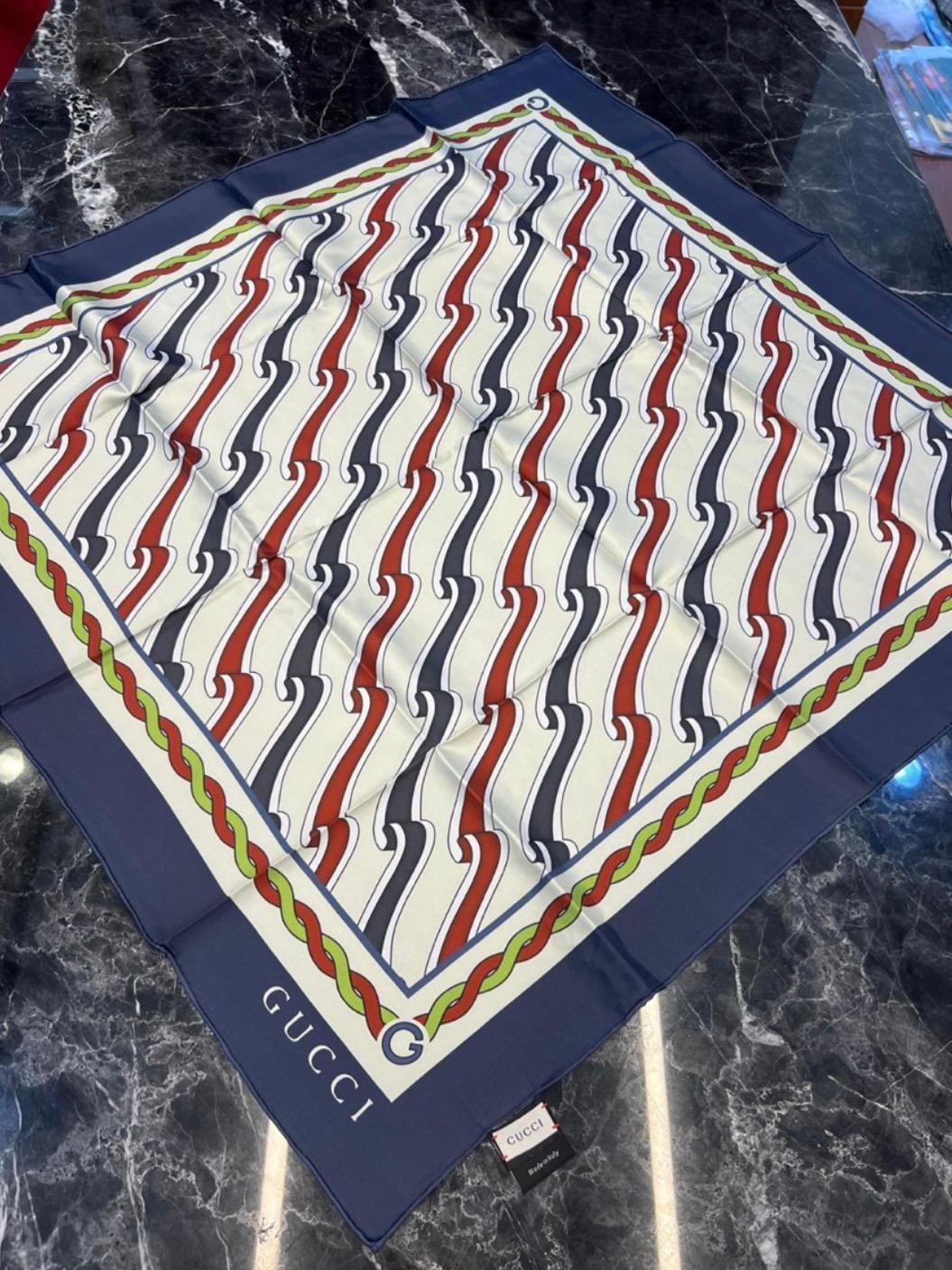 Gucci twill eşarp